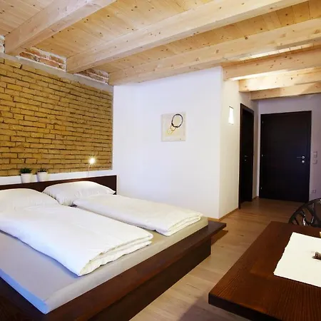 Brucknergut 3*